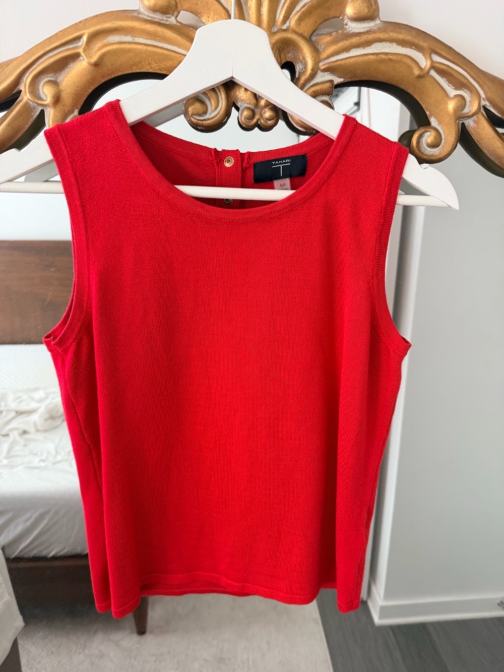 Tahari Vibrant Red Sleeveless Knit Tank